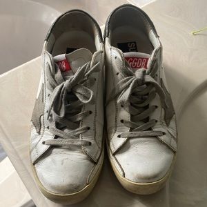Golden Goose superstar. White/green. Size 36
